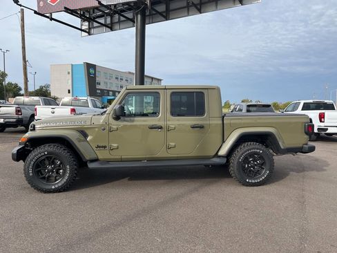 New 2025 Jeep Gladiator Sport image 4