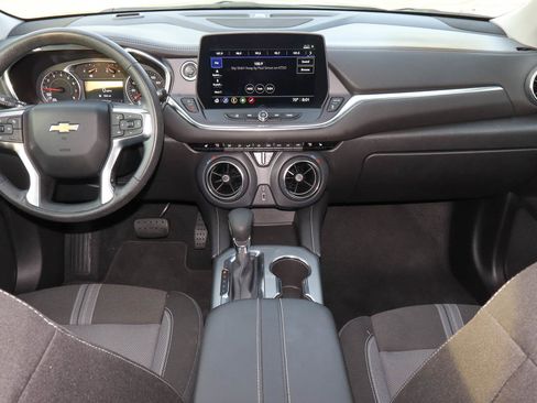 Used 2025 Chevrolet Blazer LT image 10