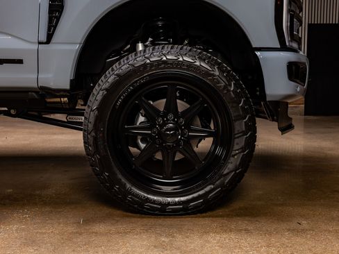 Used 2026 Ford F250 King Ranch w/ Chrome Package image 12