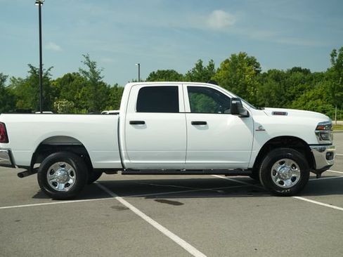 New 2026 RAM 2500 Tradesman AWD/4WD image 8