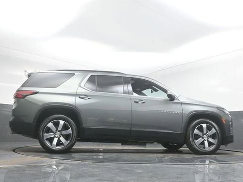 Used 2023 Chevrolet Traverse LT w/ LT Premium Package image 54