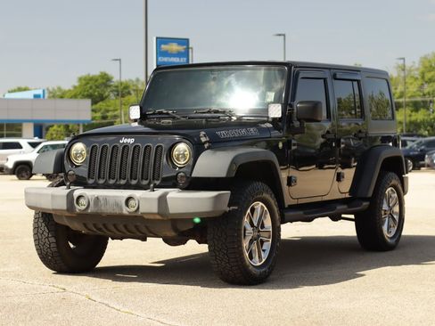Used 2015 Jeep Wrangler Unlimited Sport AWD/4WD image 3