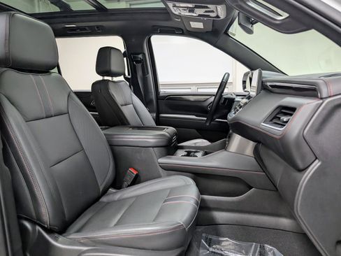 Used 2022 Chevrolet Suburban RST w/ Luxury Package AWD/4WD image 28