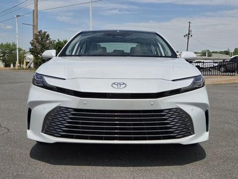 Used 2026 Toyota Camry XLE FWD image 8