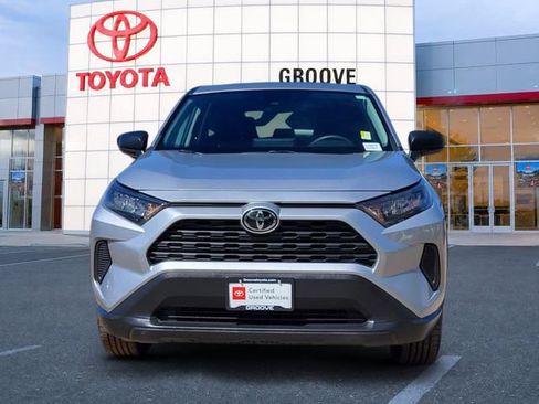 Used 2022 Toyota RAV4 LE AWD/4WD image 9