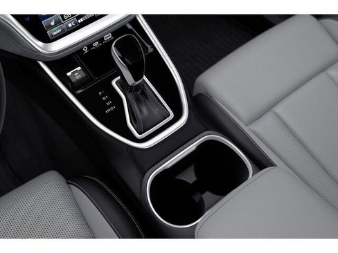 Used 2023 Subaru Outback Limited AWD/4WD image 21