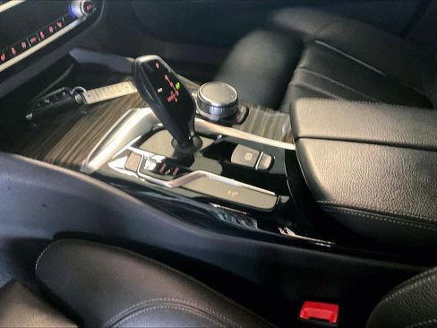 Used 2019 BMW 530i w/ Convenience Package RWD image 14