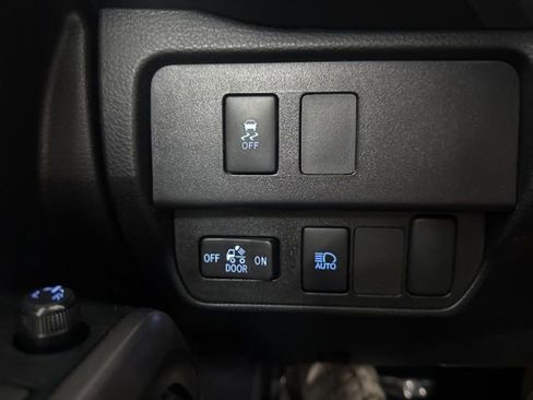 Used 2023 Toyota Tacoma SR5 w/ Technology Package image 35