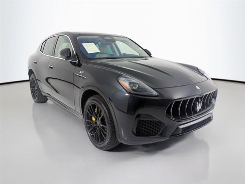 Used 2023 Maserati Grecale GT image 25