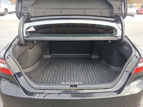 Certified 2022 Toyota Camry SE image 32