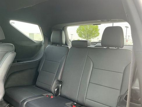 Used 2025 Chevrolet Traverse RS w/ LPO, Floor Liner Package AWD/4WD image 36