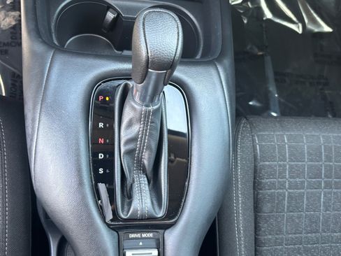 Used 2024 Honda HR-V LX image 27