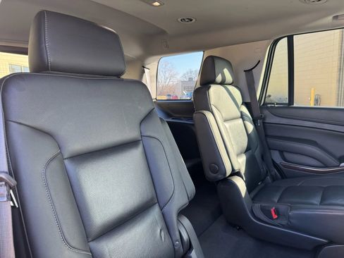 Used 2019 GMC Yukon SLT w/ Premium Edition image 29