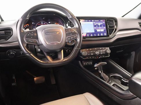 Used 2024 Dodge Durango GT image 2