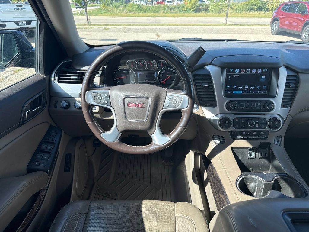 Used 2019 GMC Yukon SLT w/ Premium Edition AWD/4WD image 14