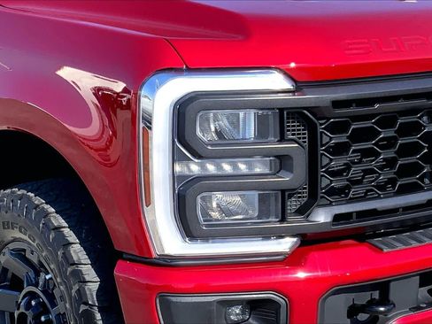 Used 2024 Ford F250 Lariat w/ Lariat Ultimate Package AWD/4WD image 24