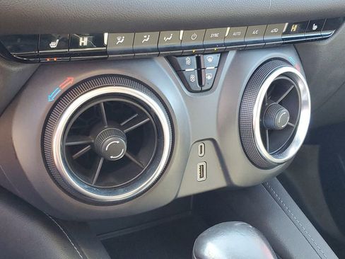 Used 2020 Chevrolet Blazer LT image 19