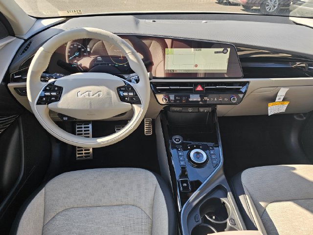 New 2026 Kia Niro Wave w/ Wave Preserve Package FWD image 17