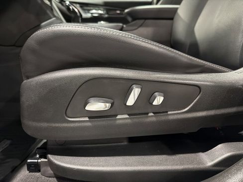 Used 2023 Cadillac XT6 Premium Luxury image 24