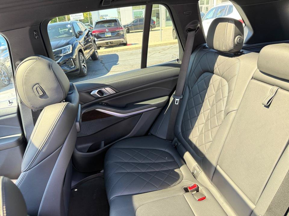 Used 2023 BMW X5 xDrive40i w/ Premium Package AWD/4WD image 29