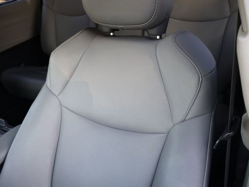 Used 2024 Toyota Sienna XLE image 23