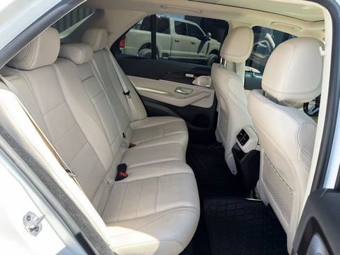 Used 2022 Mercedes-Benz GLE 350 4MATIC image 11
