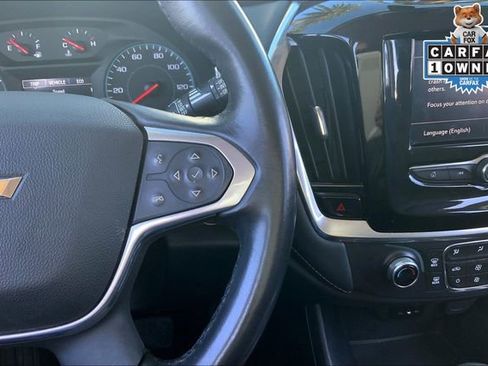 Used 2021 Chevrolet Traverse LT FWD image 19