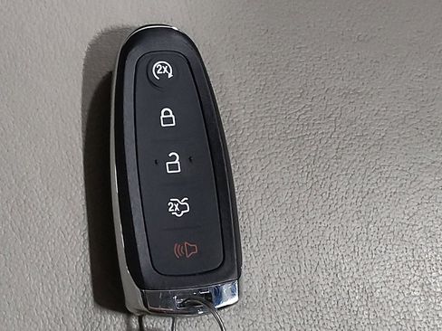 Used 2017 Ford Escape Titanium w/ Equipment Group 301A image 32