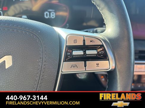 Used 2023 Kia Telluride EX w/ EX Captain's Chair Package image 17