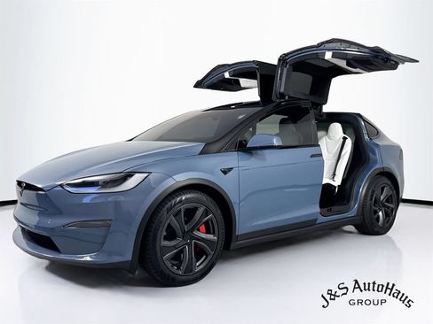 Used 2026 Tesla Model X Plaid AWD/4WD image 3