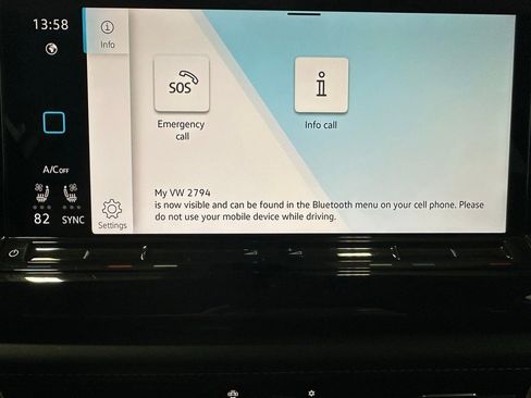 Used 2025 Volkswagen Atlas Cross Sport SE image 29