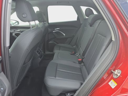 Certified 2025 Audi Q5 Premium w/ Convenience Package AWD/4WD image 24