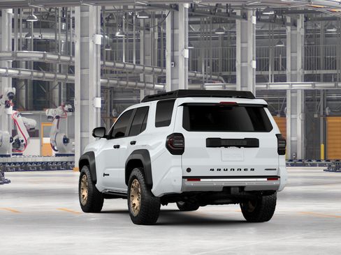 New 2026 Toyota 4Runner Trailhunter AWD/4WD image 9