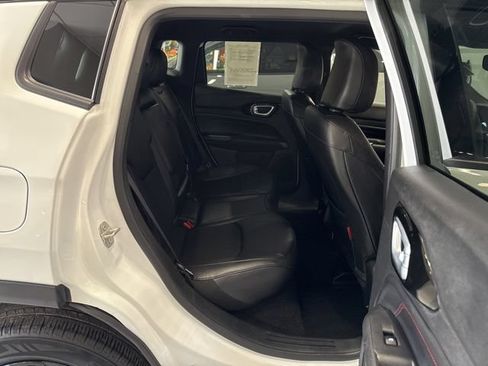 Used 2024 Jeep Compass Trailhawk AWD/4WD image 48