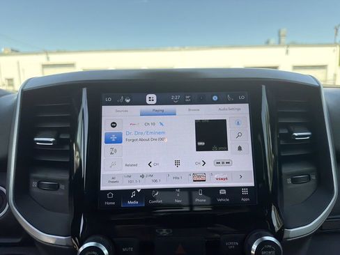 Used 2022 RAM 1500 Big Horn AWD/4WD image 23