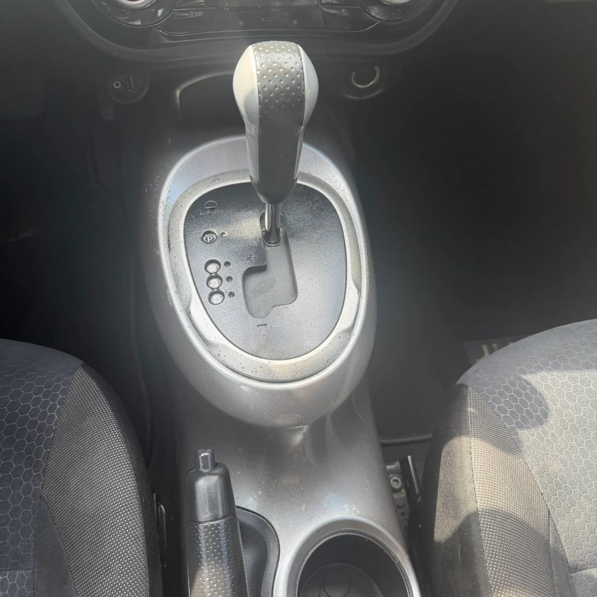 Used 2016 Nissan Juke SV FWD image 18
