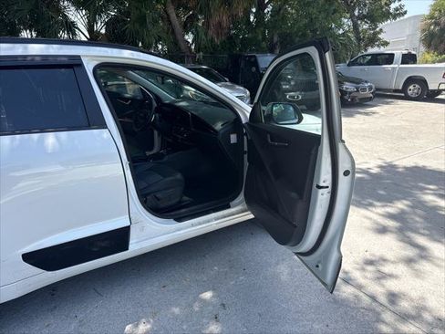 Used 2023 Kia Niro Wind w/ Wind Preserve Package FWD image 14