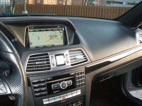 Used 2014 Mercedes-Benz E 350 Cabriolet image 34