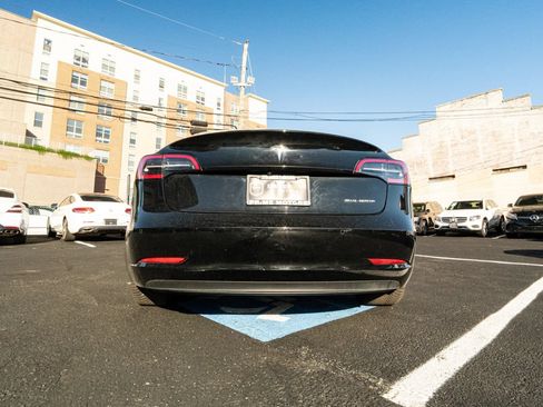 Used 2018 Tesla Model 3 Long Range AWD/4WD image 4