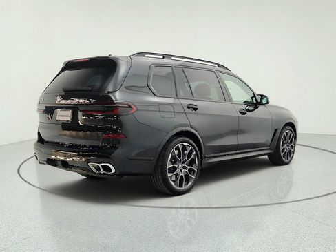 Used 2024 BMW X7 M60i AWD/4WD image 5