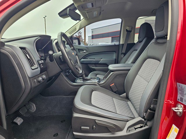 Used 2021 Chevrolet Colorado Z71 w/ Safety Package AWD/4WD image 26