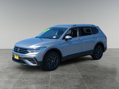 Used 2023 Volkswagen Tiguan SE