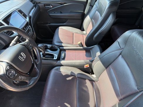 Used 2017 Honda Ridgeline Black Edition image 10