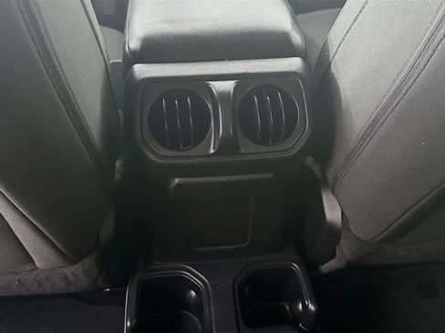 Used 2019 Jeep Wrangler Unlimited Sport AWD/4WD image 28