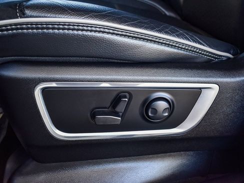 Used 2024 RAM 1500 Laramie image 21