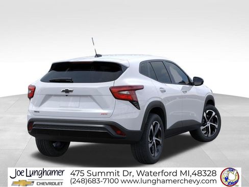 New 2026 Chevrolet Trax RS image 4