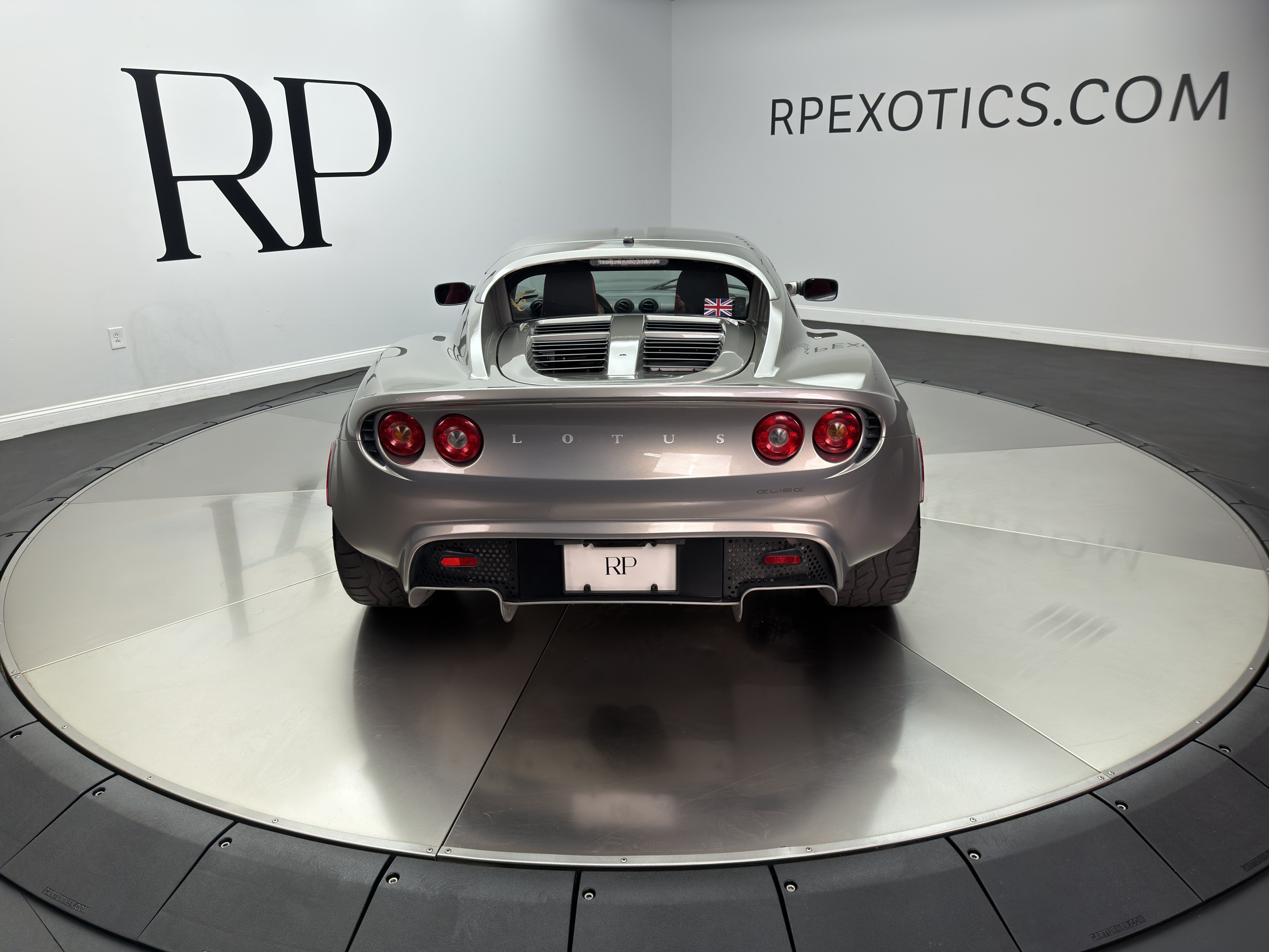 Used 2005 Lotus Elise RWD image 13