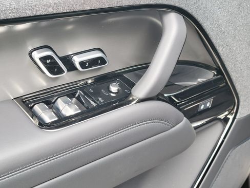 New 2026 Land Rover Range Rover Sport Dynamic SE AWD/4WD image 24