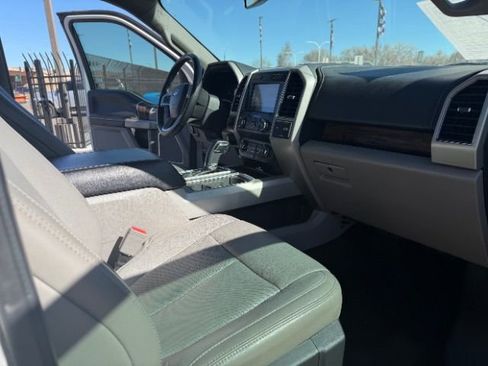 Used 2020 Ford F150 Lariat image 33