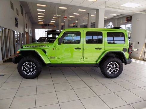 New 2026 Jeep Wrangler Unlimited Rubicon w/ Safety Group image 9